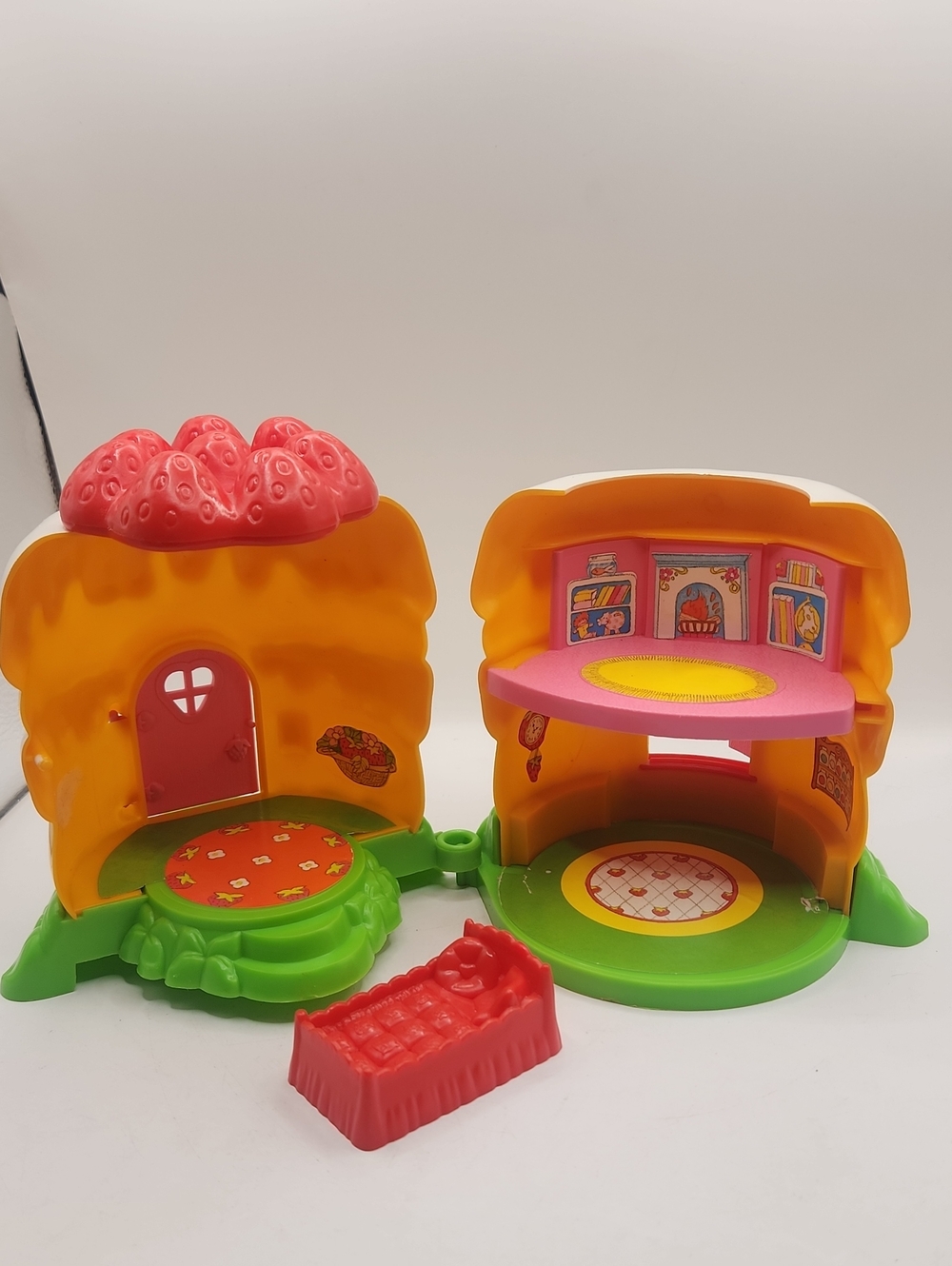 Vintage strawberry shortcake house